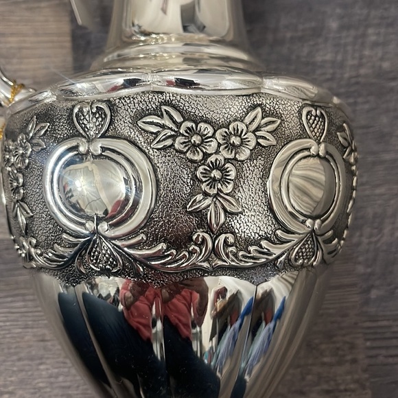 Jug - Picture 6 of 12